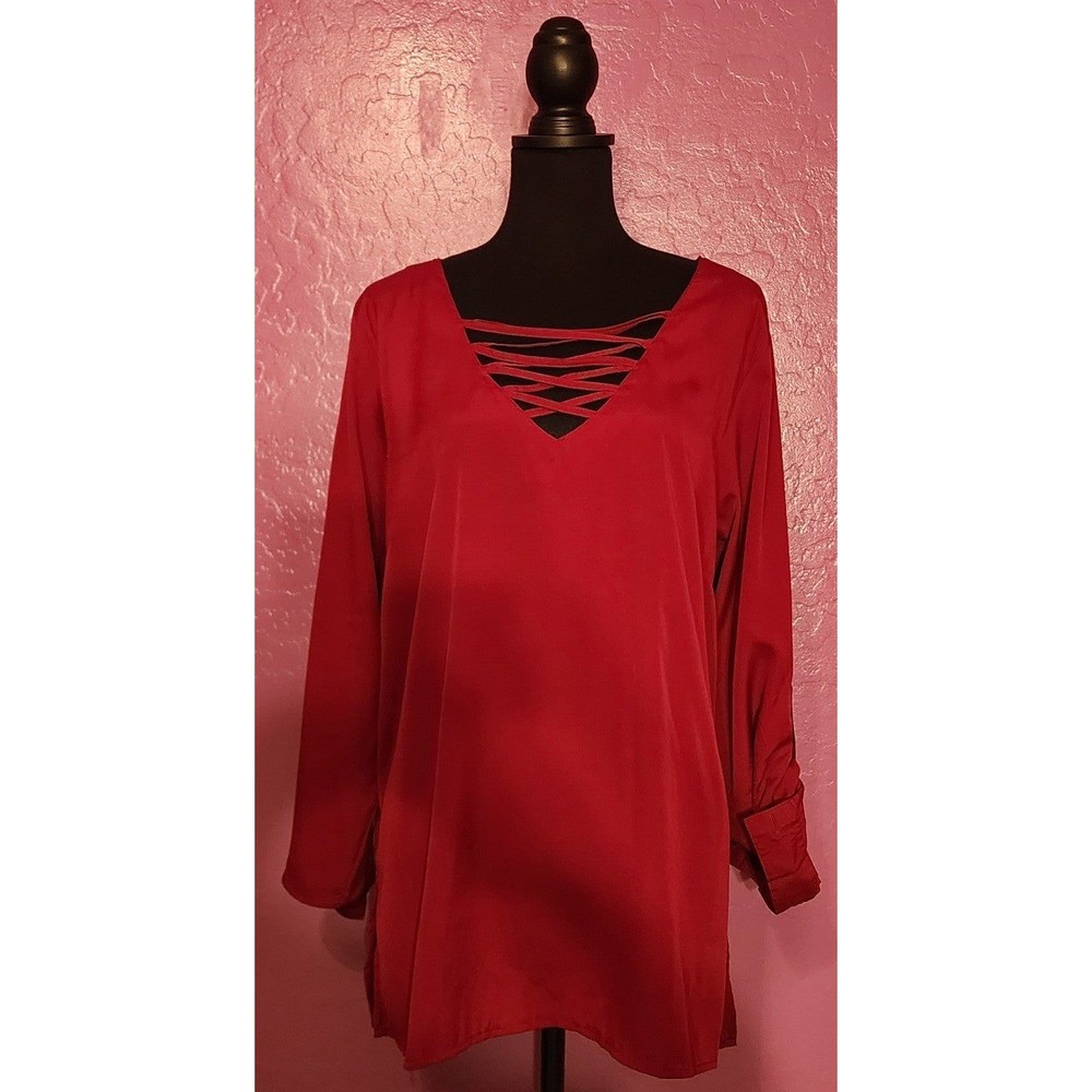 TRUE DESTINY PLUS Size V Neck Women's Top. Size 1X Burgundy